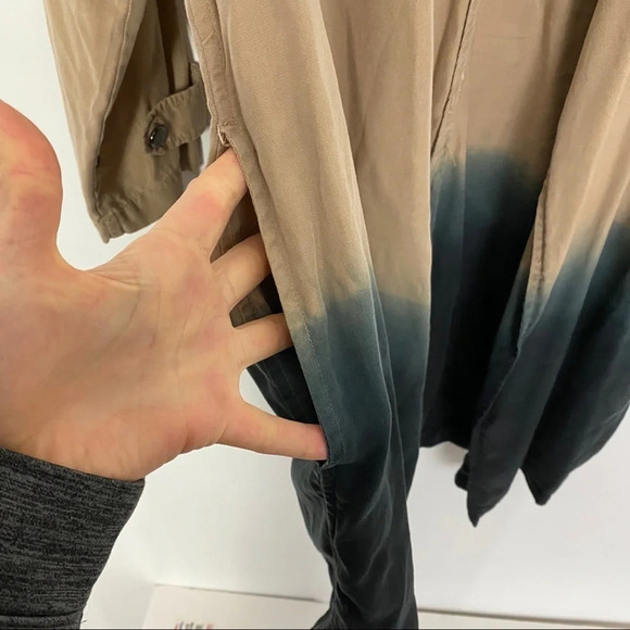 Blank NYC Dip Dyed Ombré Trench Coat Jacket Women’s Small Oversized Neutral Tan - Picture 5 of 9